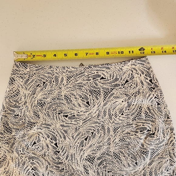 Club Monaco White Black Floral Pencil Skirt High Waisted Rise Office Work Cotton - Picture 8 of 9